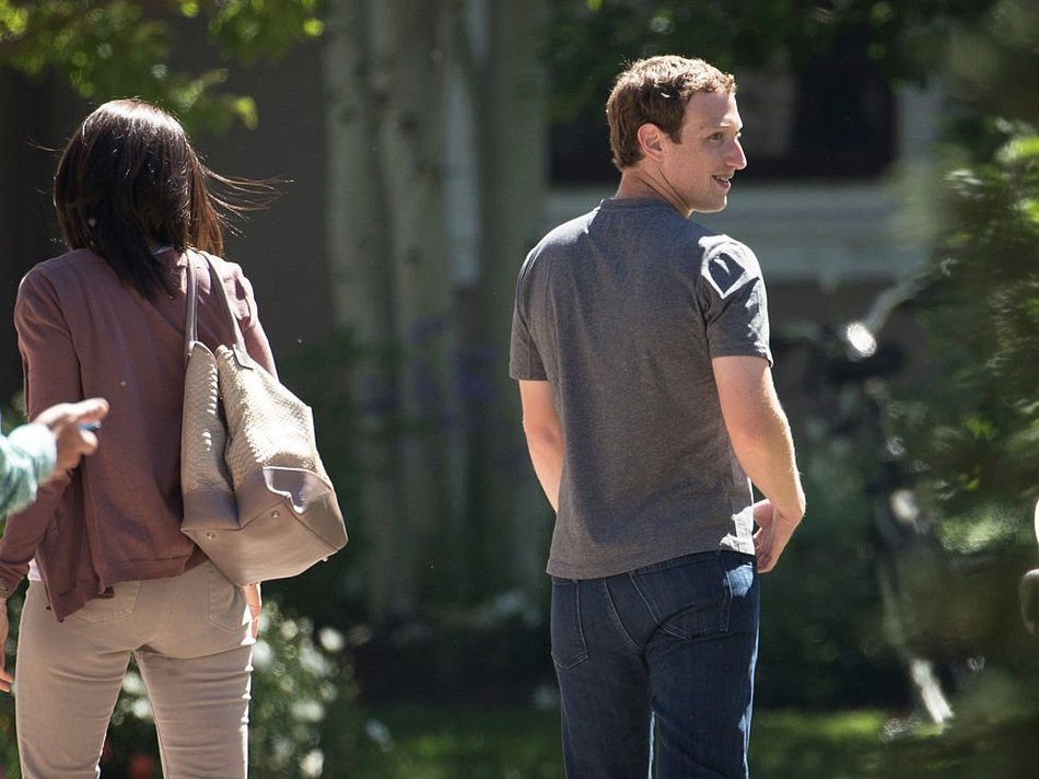 /uploads/image/thats-also-why-he-wears-the-same-thing-almost-everyday-zuckerbergs-work-uniform-consists-of-jeans-sneakers-and-a-gray-t-shirt-when-asked-about-his-wardrobe-in-2014-he-told-the-audience-i-really-want-to-cle.jpg